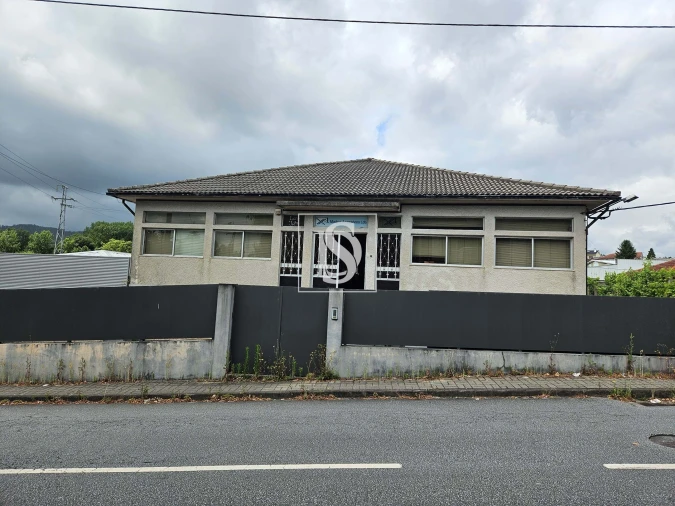 Armazém para Arrendamento em Arões (São Romão) Foto 14