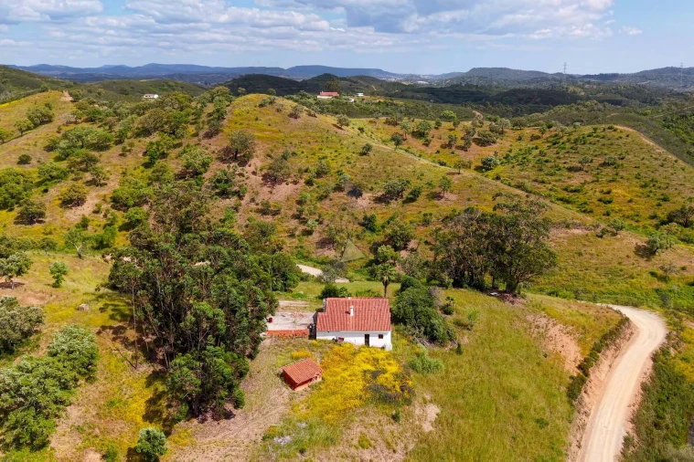 Quinta T2 para Venda em São Bartolomeu de Messines Foto 35