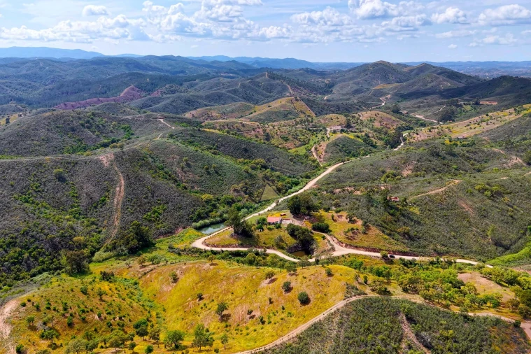 Quinta T2 para Venda em São Bartolomeu de Messines Foto 36