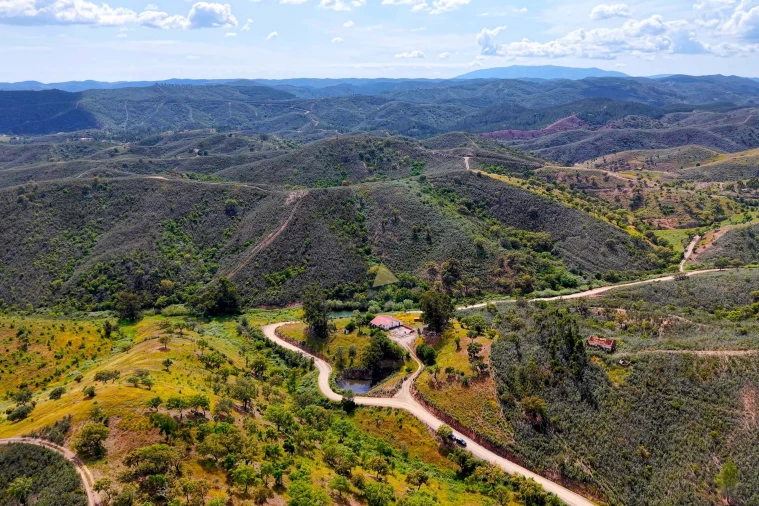 Quinta T2 para Venda em São Bartolomeu de Messines Foto 33