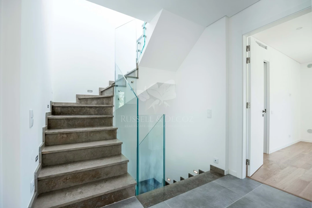 Moradia T3 para Venda em Olhão Foto 11