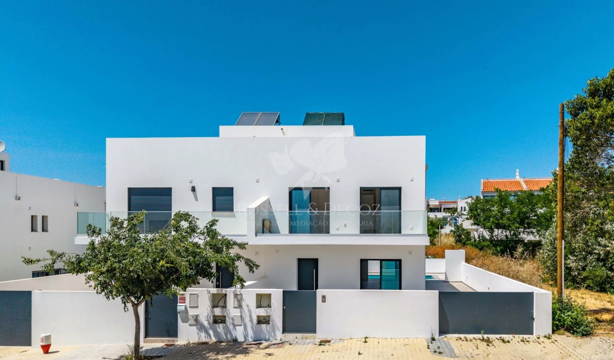 Moradia T3 para Venda em Olhão Foto 1