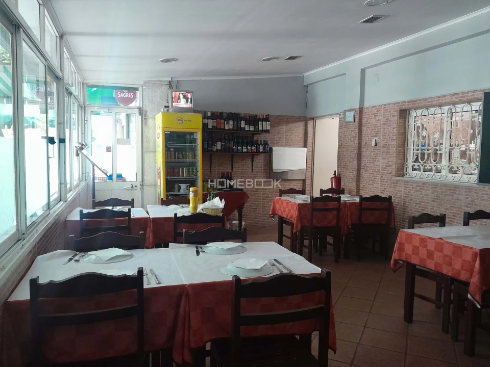 Negócio para Trespasse em Charneca de Caparica e Sobreda Foto 1