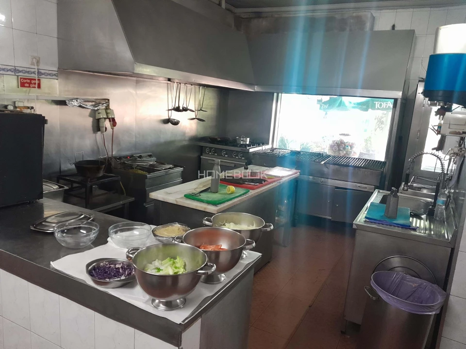 Negócio para Trespasse em Charneca de Caparica e Sobreda Foto 15