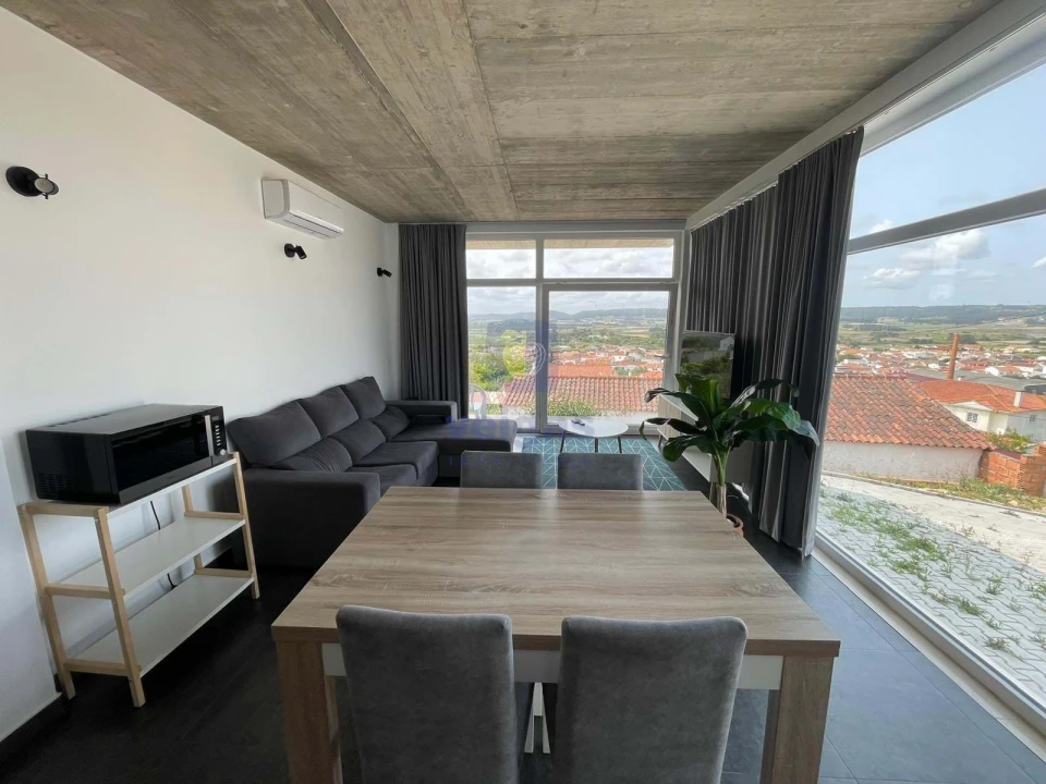 Moradia T4 para Venda em Amoreira Foto 3