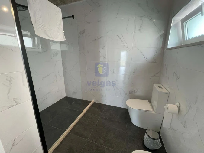 Moradia T4 para Venda em Amoreira Foto 21