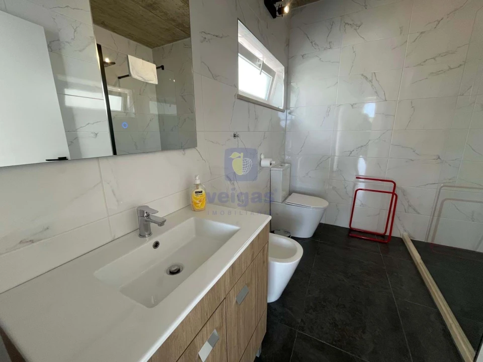 Moradia T4 para Venda em Amoreira Foto 6