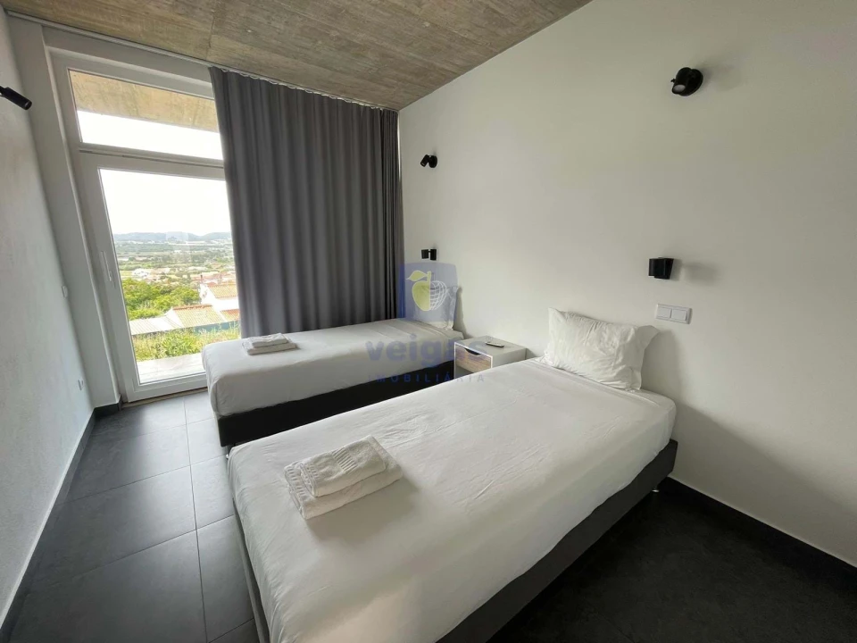 Moradia T4 para Venda em Amoreira Foto 12