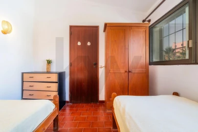 Moradia T3 para Venda em Quarteira