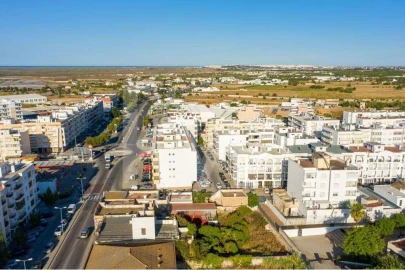 Moradia T6 para Venda em Olhão