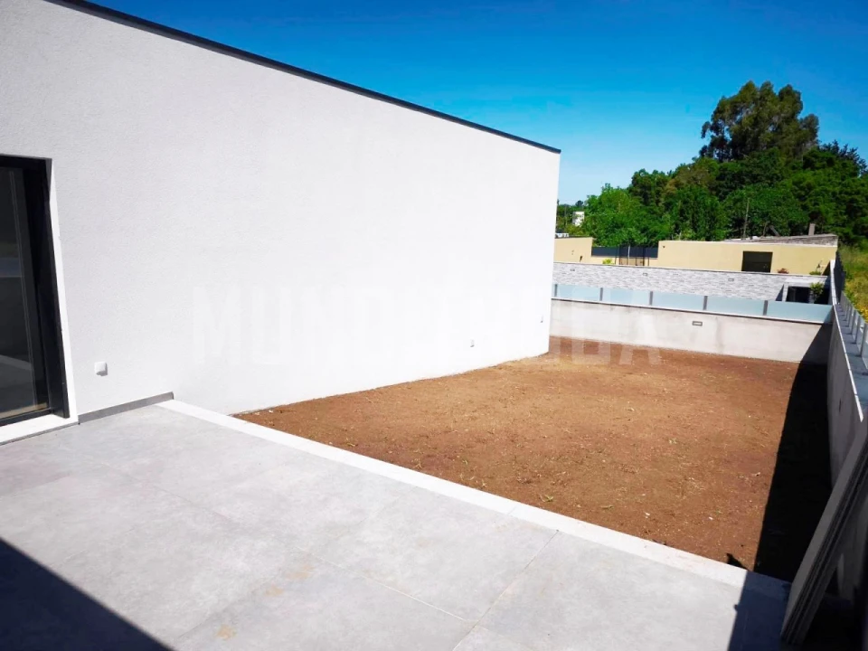 Moradia T3 para Venda em Merelim (São Paio), Panoias e Parada de Tibães Foto 3