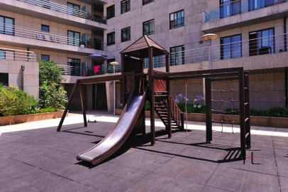 Apartamento T2 para Arrendamento em Mafamude e Vilar do Paraíso