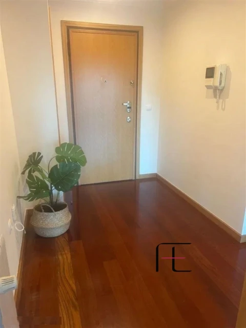 Apartamento T2 para Arrendamento em Mafamude e Vilar do Paraíso