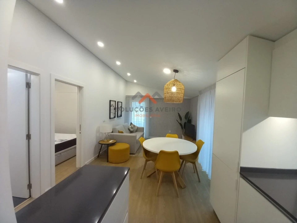 Apartamento T1 para Venda em Glória e Vera Cruz Foto 1
