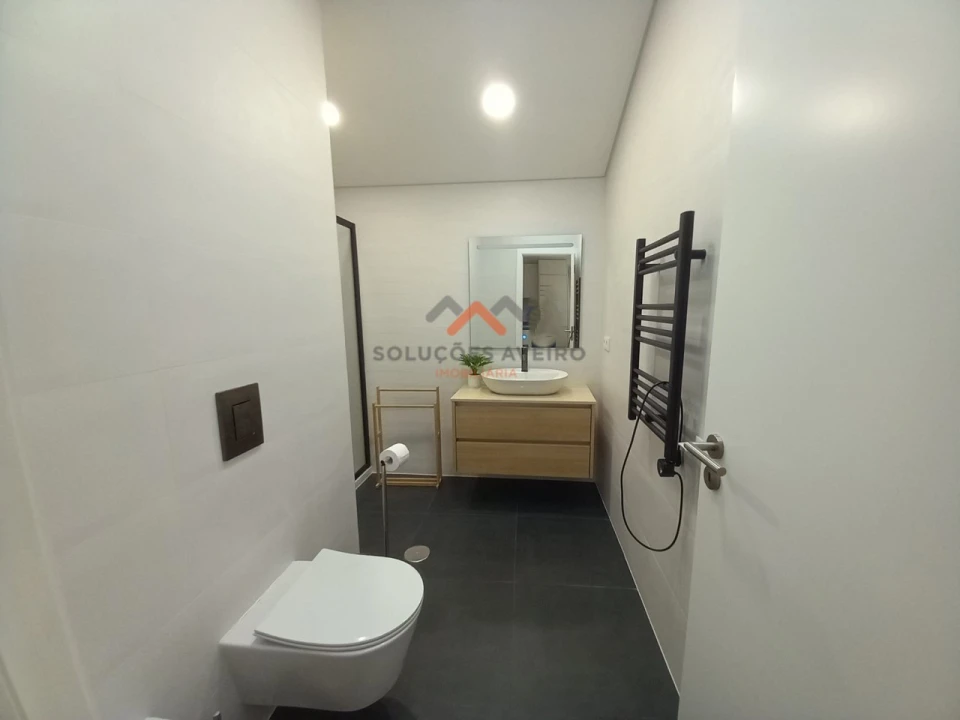 Apartamento T1 para Venda em Glória e Vera Cruz Foto 11