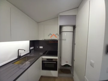 Apartamento T1 para Venda em Glória e Vera Cruz