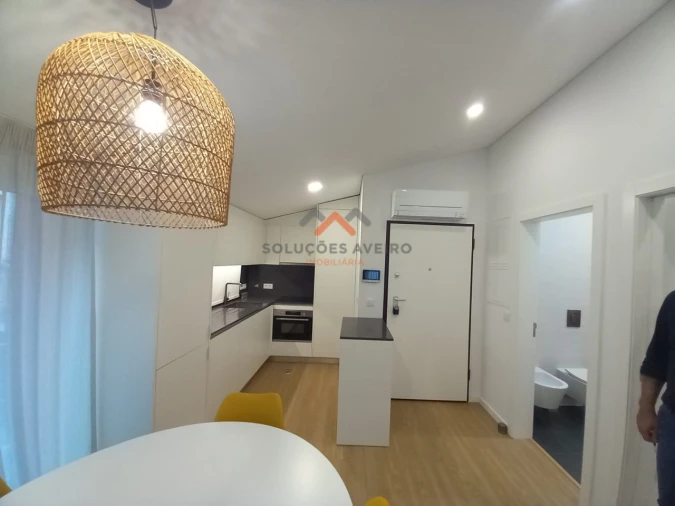 Apartamento T1 para Venda em Glória e Vera Cruz Foto 3