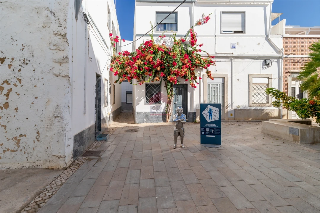 Moradia T1 para Venda em Olhão Foto 3