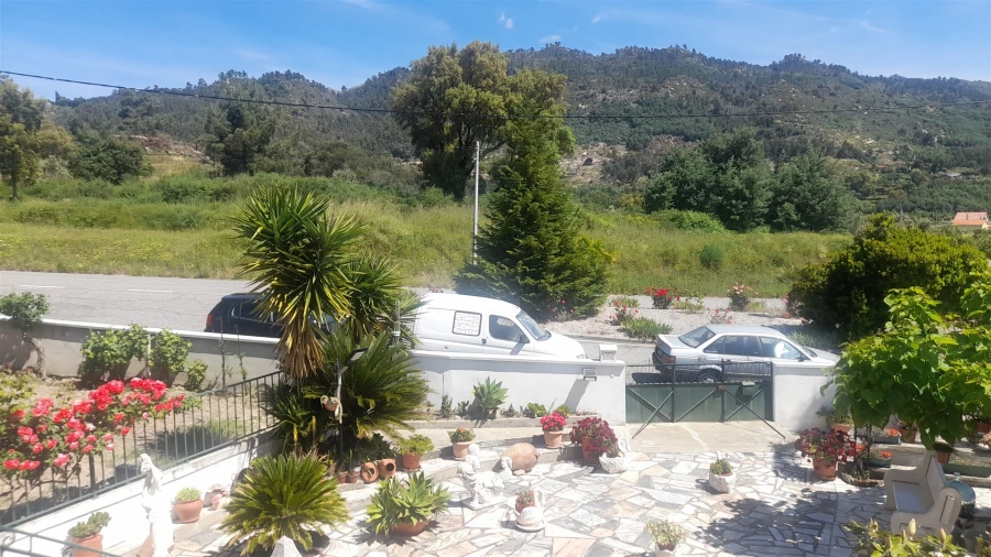 Moradia T4 para Venda em Louriçal do Campo Foto 8