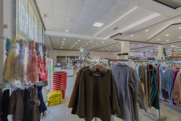 Armazém para Venda em Odiaxere Foto 3