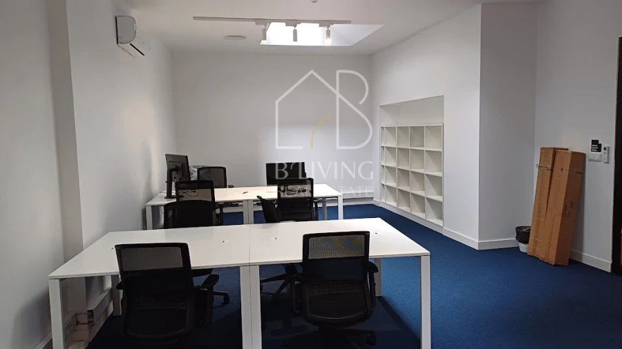 Escritório para Arrendamento em Lordelo do Ouro e Massarelos Foto 4