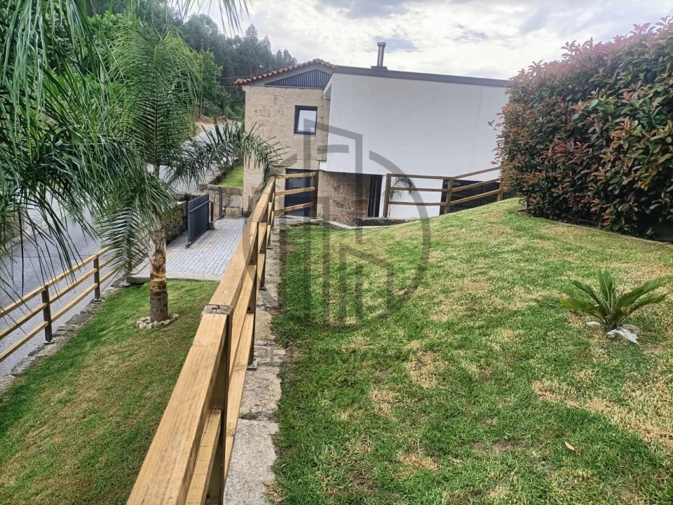 Moradia T3 para Venda em Castelões Foto 10