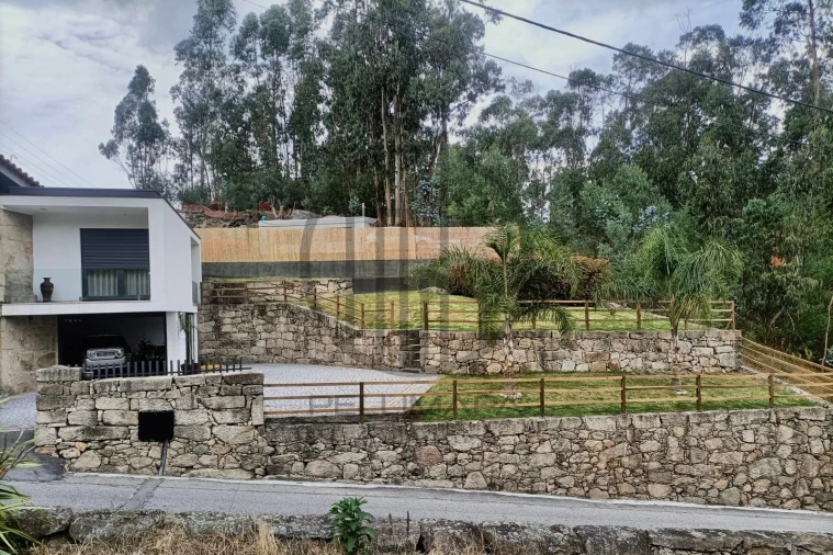 Moradia T3 para Venda em Castelões Foto 50