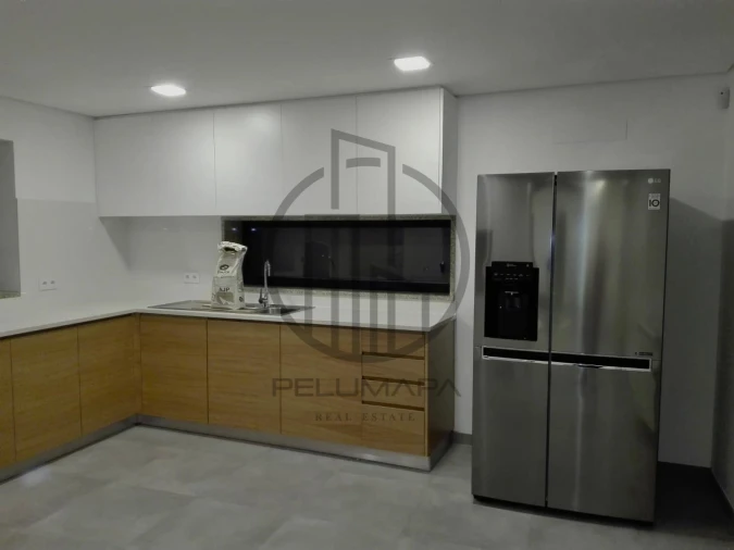 Moradia T3 para Venda em Castelões Foto 25