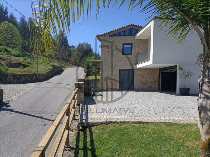 Moradia T3 para Venda em Castelões Foto 39