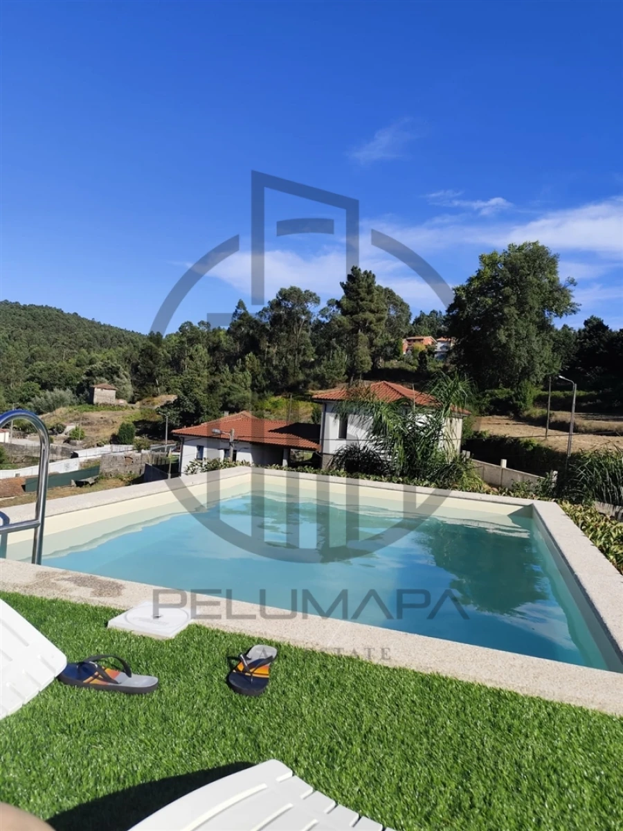 Moradia T3 para Venda em Castelões Foto 11