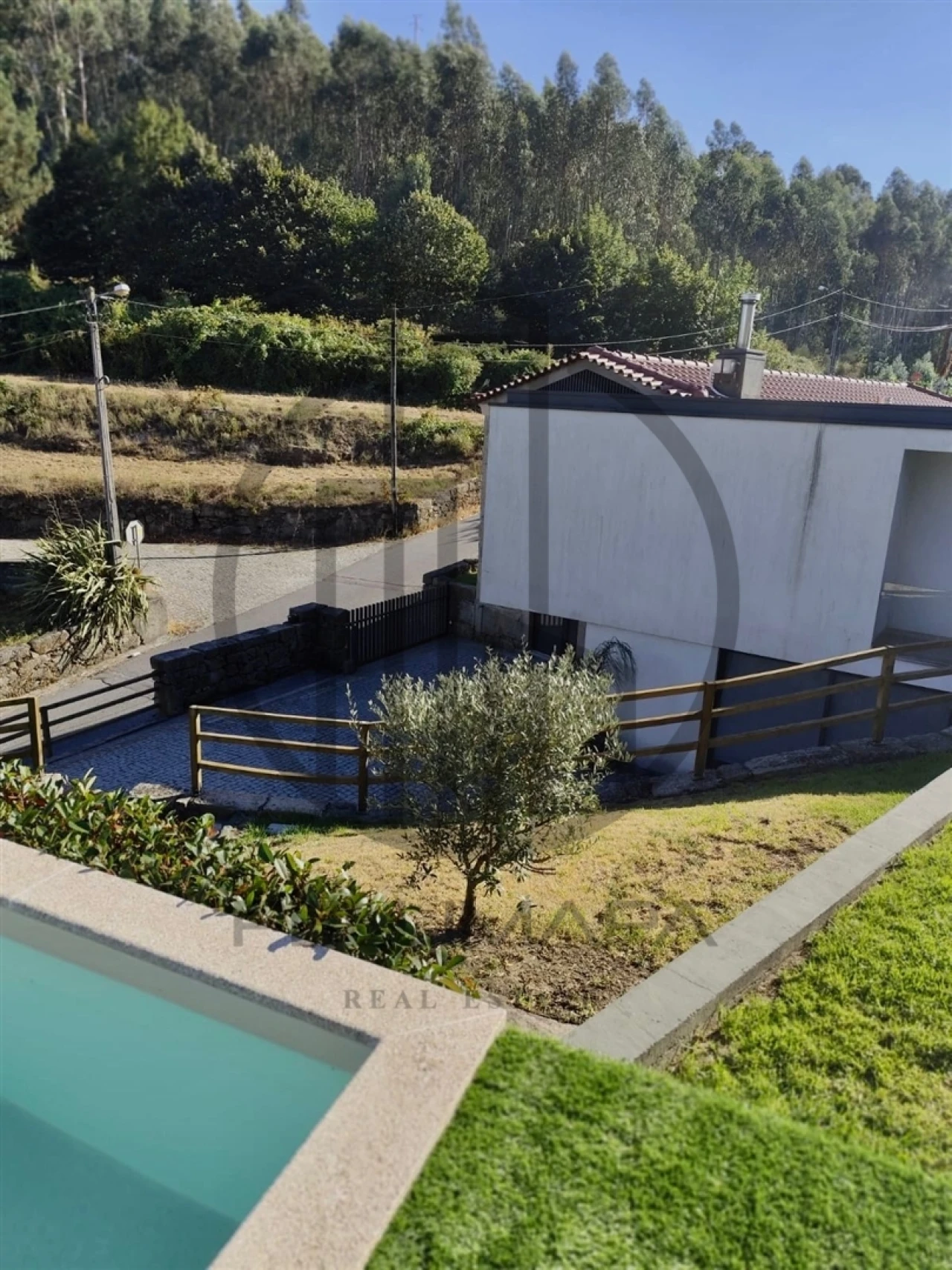 Moradia T3 para Venda em Castelões Foto 18