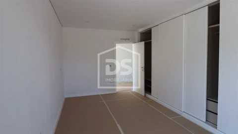 Moradia T3 para Venda em São João de Lourosa