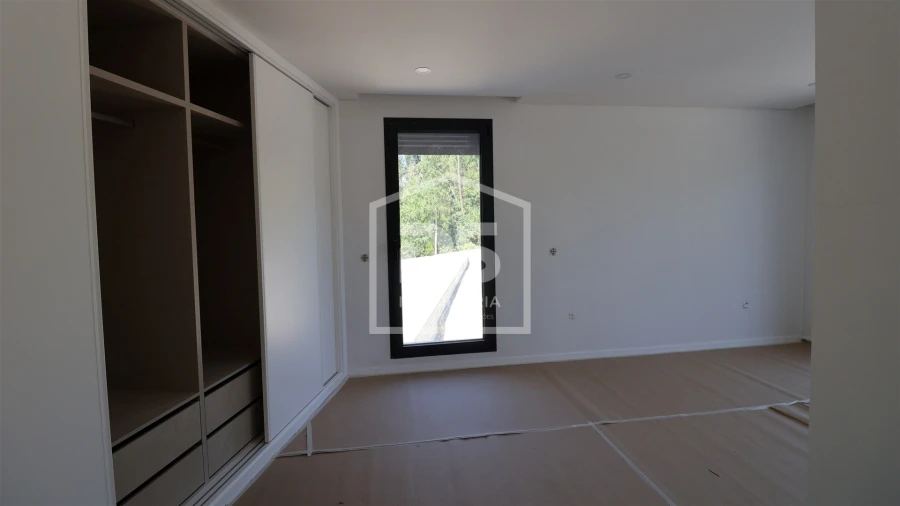 Moradia T3 para Venda em São João de Lourosa Foto 13