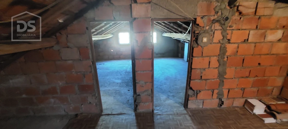 Moradia T3 para Venda em Currelos, Papízios e Sobral Foto 29