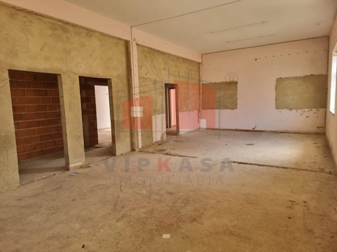 Armazém para Venda em Santa Maria e São Miguel, São Martinho, São Pedro Penaferrim Foto 15