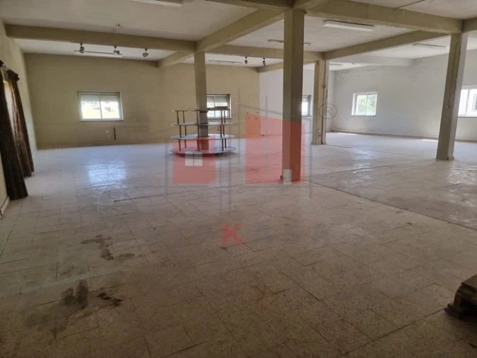 Armazém para Venda em Santa Maria e São Miguel, São Martinho, São Pedro Penaferrim Foto 11