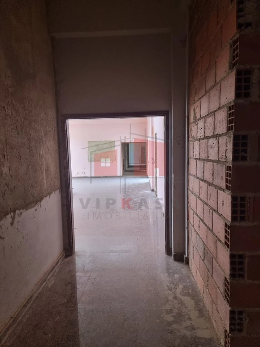 Armazém para Venda em Santa Maria e São Miguel, São Martinho, São Pedro Penaferrim Foto 19