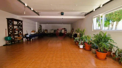 Moradia T4 para Venda em Mazedo e Cortes