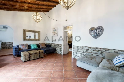 Moradia T3 para Venda em Loule (São Clemente)