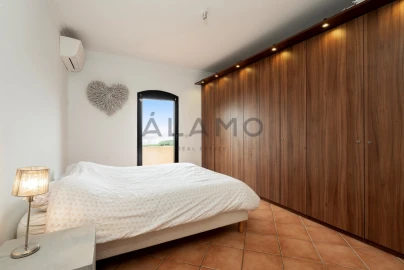 Moradia T3 para Venda em Loule (São Clemente)
