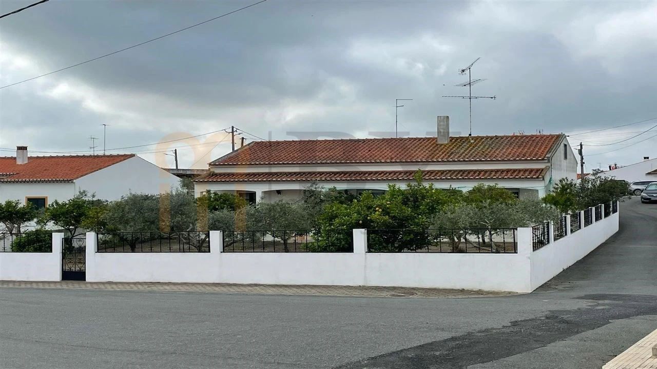 Moradia T3 para Venda em Santana de Cambas Foto 3