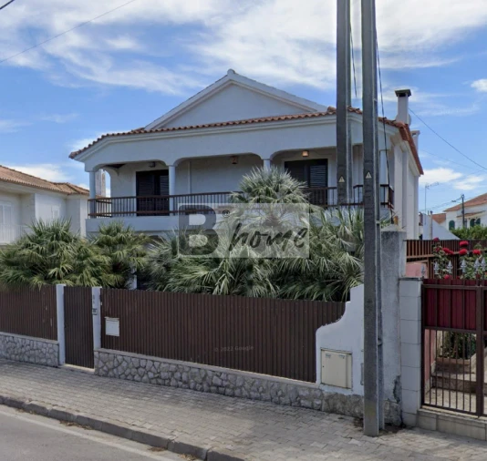 Moradia T5 para Venda em Seixal, Arrentela e Aldeia de Paio Pires Foto 2