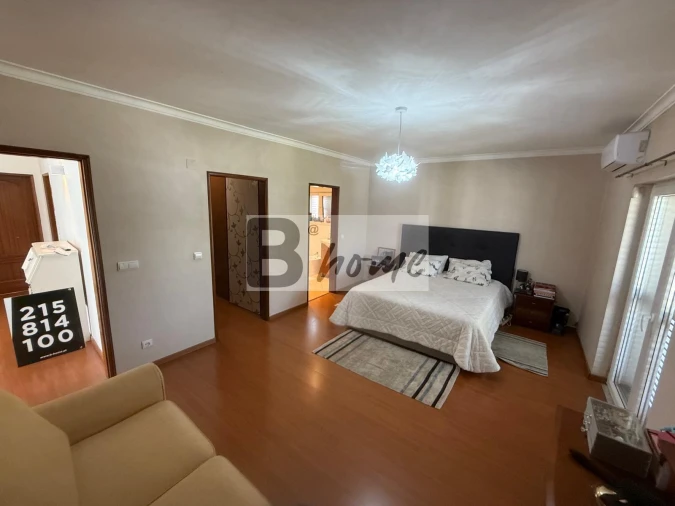 Moradia T5 para Venda em Seixal, Arrentela e Aldeia de Paio Pires Foto 18