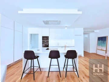 Apartamento T6 para Venda em Funchal (São Pedro)