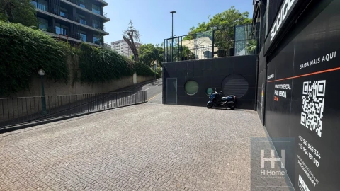 Loja para Venda em Funchal (Se)