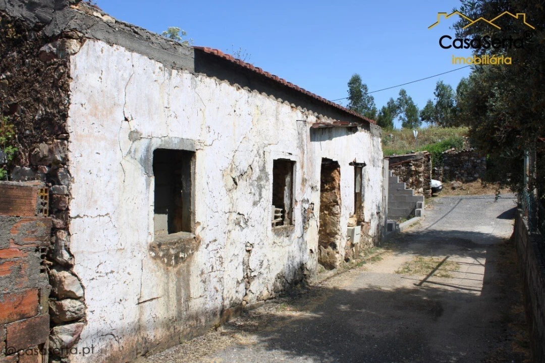 Moradia T3 para Venda em Vila de Rei Foto 1