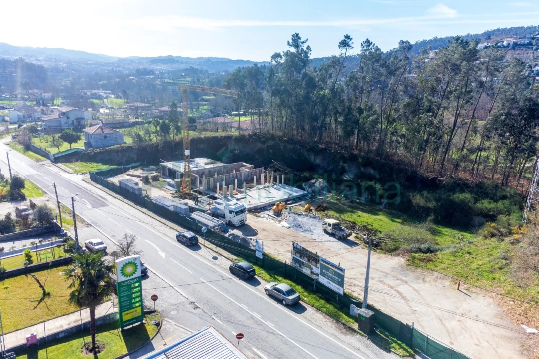 Moradia T4 para Venda em Travassos Foto 12