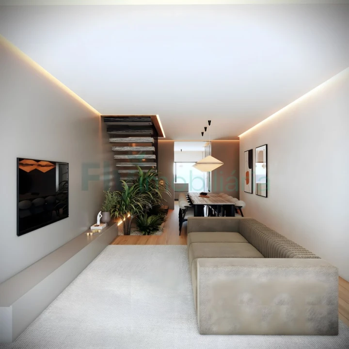 Moradia T4 para Venda em Travassos Foto 4