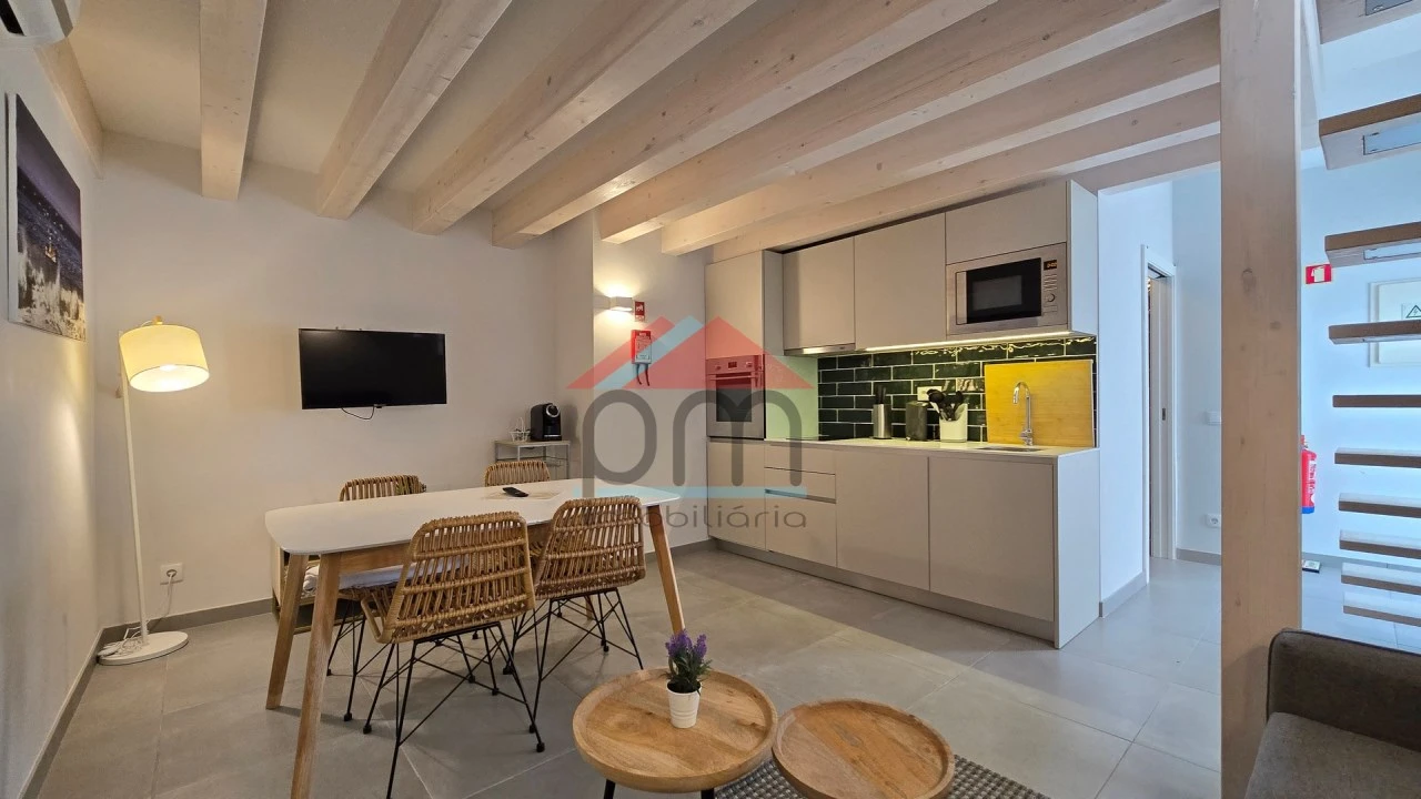 Moradia T10 para Venda em Vila Praia de Ancora Foto 16