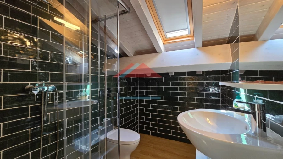 Moradia T10 para Venda em Vila Praia de Ancora Foto 21